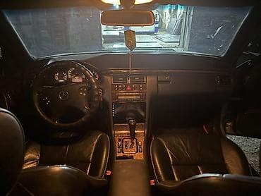 Продажа авто: Mercedes-Benz E-Class: 1999 г., 3.2 л, Автомат, Бензин, Седан — 6