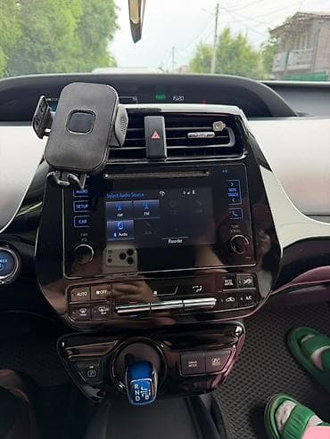 model y: Toyota Prius: 2019 г., Автомат, Гибрид, Хэтчбэк — 8