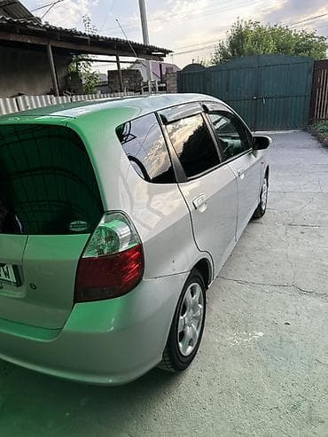 fit 2012: Honda Fit: 2002 г., 1.3 л, Автомат, Бензин, Хэтчбэк — 6