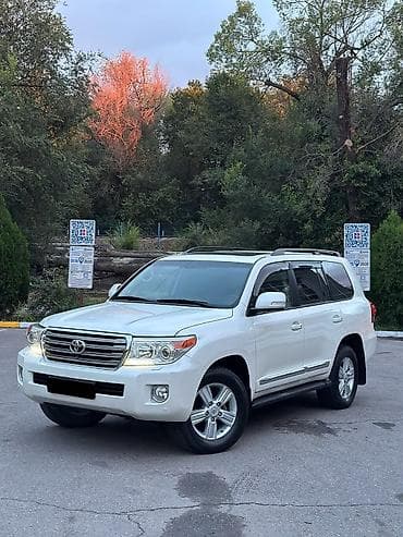 6: Toyota Land Cruiser: 2013 г., 4.6 л, Автомат, Бензин, Внедорожник — 2