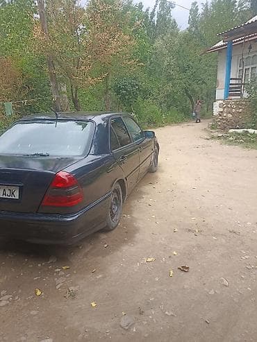 Mercedes-Benz C-Class: 1993 г., 1.8 л, Механика, Бензин, Седан — 6