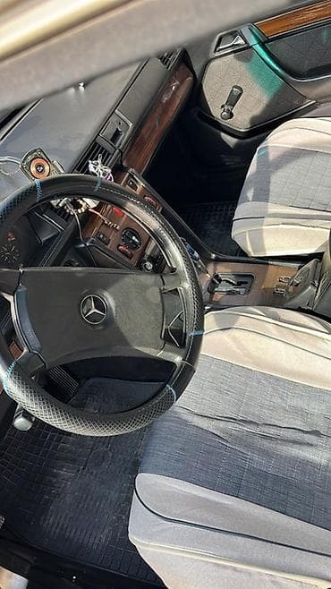 дворник 124: Mercedes-Benz W124: 1990 г., Автомат, Бензин, Седан — 3