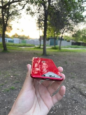 tecno camon: IPhone 8, Б/у, 256 ГБ, Красный, 100 % — 2