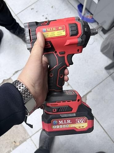 Аккумуляторный ударный гайковерт M.I.R. BL 20V - Питание