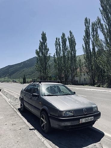 Volkswagen Passat: 1990 г., 1.8 л, Кол менен иштөөчү, Бензин, Седан — 8