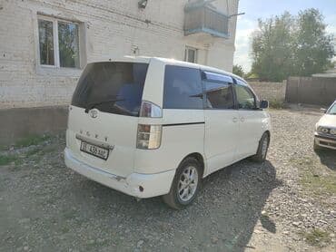 тойота сурф левый руль: Toyota Voxy: 2004 г., Минивэн — 4