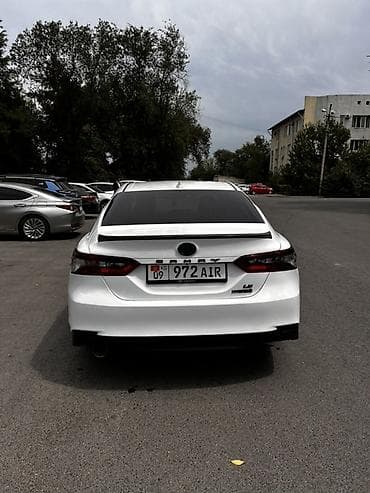 byd e5: Toyota Camry: 2022 г., 2.5 л, Вариатор, Гибрид, Седан — 8