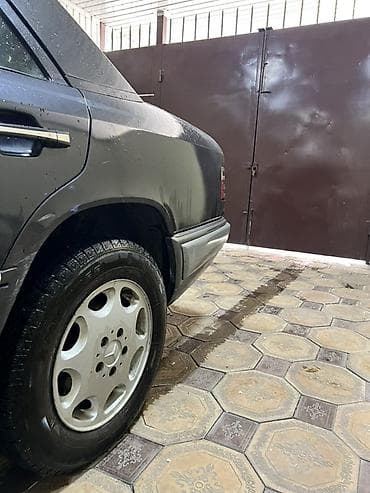 мотор 2.2 мерседес 124: Mercedes-Benz W124: 1993 г., 2.2 л, Механика, Бензин, Седан — 4