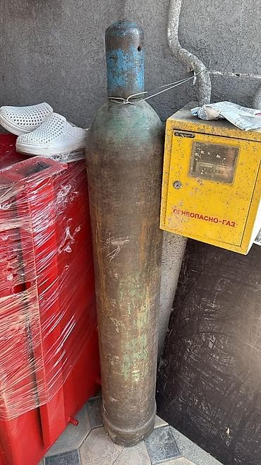 Промышленный газовый баллон, Наполнение: Кислород, Объем баллона: 40 л, Применение: Сварка и резка, Б/у, В розницу