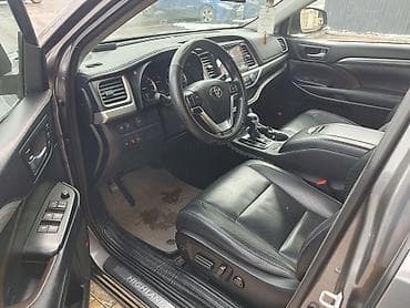 Скупка авто: Toyota Highlander: 2017 г., 3.5 л, Типтроник, Бензин, Кроссовер — 7