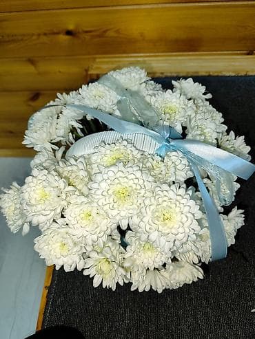 ваза для цветов бишкек: Букеты из свежих цветов Состав: - 31 роза насыщенного — 4