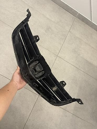 Автозапчасти: Решетка радиатора Honda Оригинал — 3