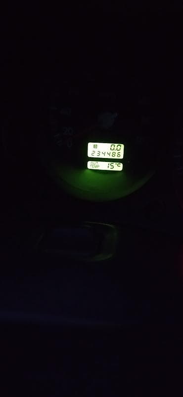 Унаа сатуу: Subaru Forester: 2003 г., Автомат, Бензин, Универсал — 2
