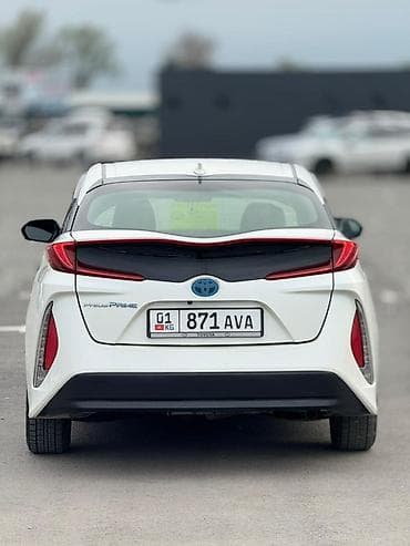 step 2: Toyota Prius: 2016 г., 1.8 л, Типтроник, Гибрид, Лифтбек — 6