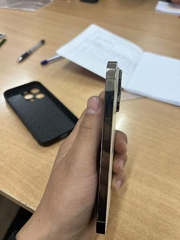 poco 2: IPhone 14 Pro, Серебристый, Защитное стекло — 5