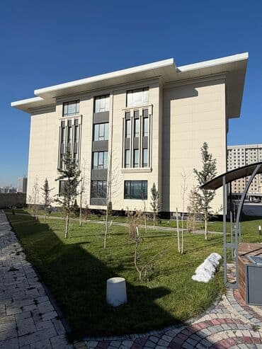 квартира в районе ошского рынка: 4 комнаты, 205 м², Элитка, 4 этаж, ПСО (под самоотделку) — 1