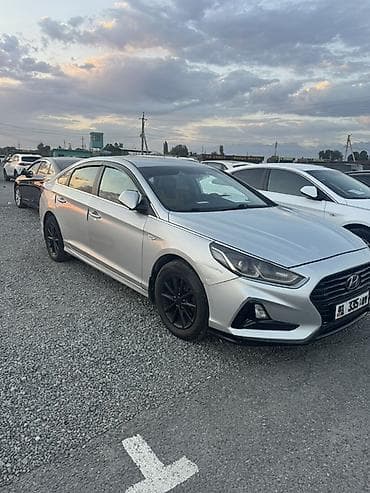 cruiser 80: Hyundai Sonata: 2017 г., Седан — 4