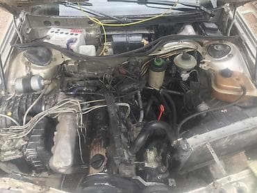 ларго продаю: Audi 100: 1989 г., Седан — 10