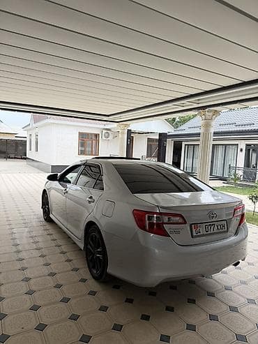 Toyota Camry: 2013 г., 2.5 л, Автомат, Бензин, Седан — 6