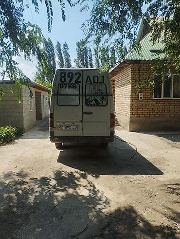 авто домик: Mercedes-Benz Sprinter, длинная база, высокий крытый фургон. Основные — 4