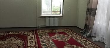 Продажа домов: Продаётся жилой дом с участком. Двухэтажный дом: - Балкон на втором — 3