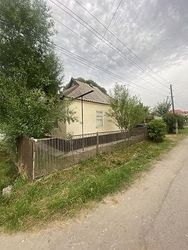 гаражи: Продаю дом! Год постройки 1989 кирпичный,на высокиз фундаментах,пол — 1