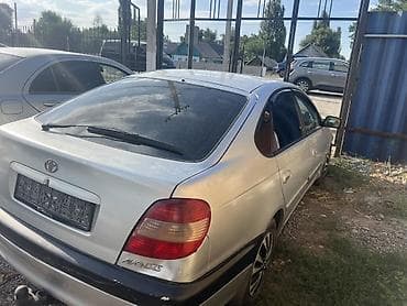 тайота авенсис 2002: Toyota Avensis: 2002 г., 1.8 л, Автомат, Бензин, Лифтбек — 3