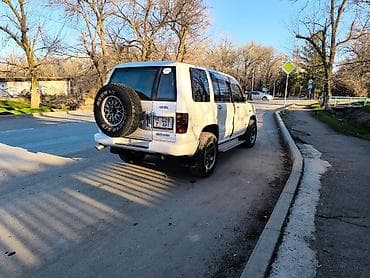 Isuzu Bighorn: 2000 г., 3 л, Автомат, Дизель, Внедорожник