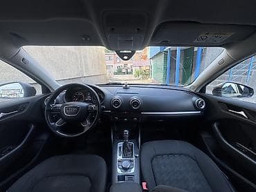 салон на ауди: Audi A3: 2014 г., 1.2 л, Автомат, Бензин, Хэтчбэк — 9
