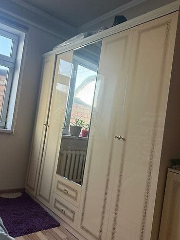 класический: Спальный гарнитур, Б/у, Двуспальная кровать, цвет - Бежевый — 2