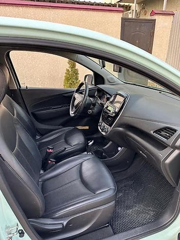 опель в рассрочку: Chevrolet Spark: 2021 г., Бензин, Хэтчбэк — 5