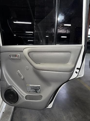 водный катер: Toyota Land Cruiser: 2008 г., Ручные, Дизель, Внедорожник — 7