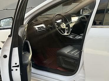 mini cuper: BYD Qin: 2021 г., Автомат, Электромобиль, Седан — 3