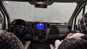 Унаа: Жеңил жүк ташуучу унаа, Mercedes-Benz, Дубль, 1,5 т, Колдонулган — 10