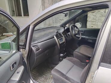 срочно в связи с переездом: Mazda PREMACY: 2003 г., 2 л, Автомат, Бензин, Универсал — 3