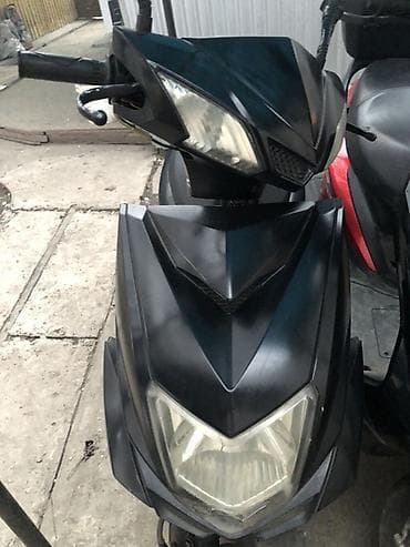 мопед за 10 тысяч: Макси-скутер 150 куб. см, Бензин, Б/у — 8