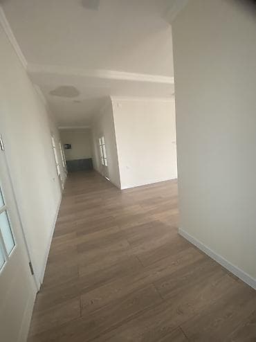 эркиндик токтогула: Сдаются помещения/танцевальный зал/кабинеты/классы в здании в м-н Джал — 7