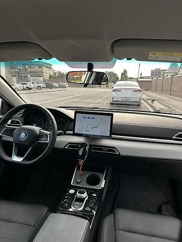 byd leopard 8: BYD Qin: 2023 г., 0.1 л, Автомат, Электромобиль, Седан — 9