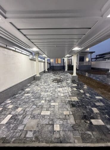 Үйдү ижарага алам: Үй, 270 м², 6 бөлмө, Риелтор — 2