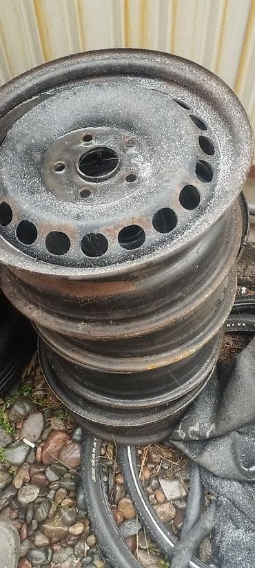 Диски комплект подходит на пассат б5 б5+ at lalafo.kg Диски комплект подходит на пассат б5 б5+