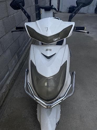 скутеры электро: Скутер/электрический типа, белый, с расширенным комплектом защиты и — 2