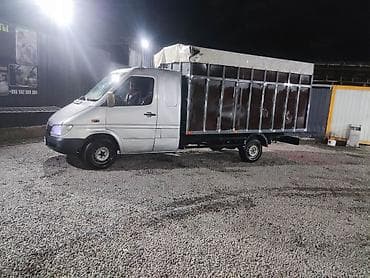 Транспорт: Грузовой фургон Mercedes-Benz Sprinter с тентованным кузовом — 4