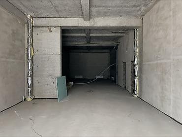 Коммерческая недвижимость: Продажа офисов 130 м², Без ремонта, Многоэтажное здание, 1 этаж — 4