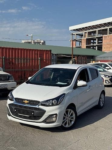 mazda cronos: Chevrolet Spark: 2020 г., Бензин, Хэтчбэк — 3