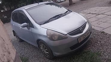 линолеум на авто: Honda Fit: 2003 г., 1.3 л, Вариатор, Бензин, Хэтчбэк — 3