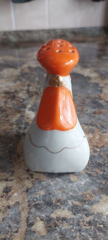 изумруд золото: Каждый петушок за 270 сом. В идеальном состоянии. Без сколов и трещин — 2