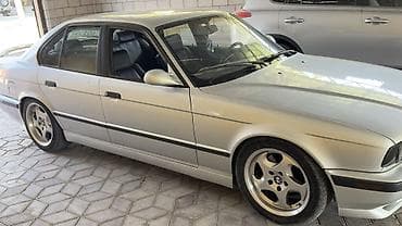 BMW 5 series: 1993 г., 4.4 л, Механика, Бензин, Седан — 1
