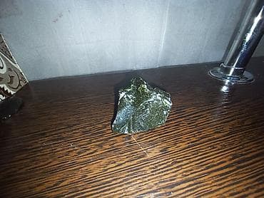 обсидиан: Натуральные зеленые стекловидные камни (обсидиан/текилитовый тип) — 2