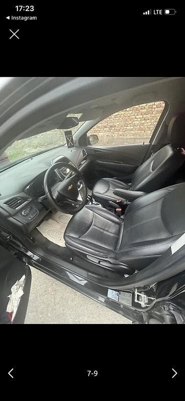 mini kuper: Chevrolet Spark: 2015 г., Бензин, Хэтчбэк — 7