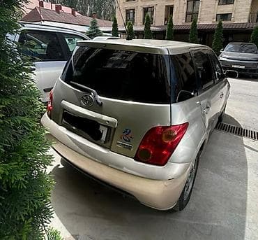 Продажа авто: Toyota Ist: 2002 г., 1.3 л, Автомат, Бензин, Хэтчбэк — 3